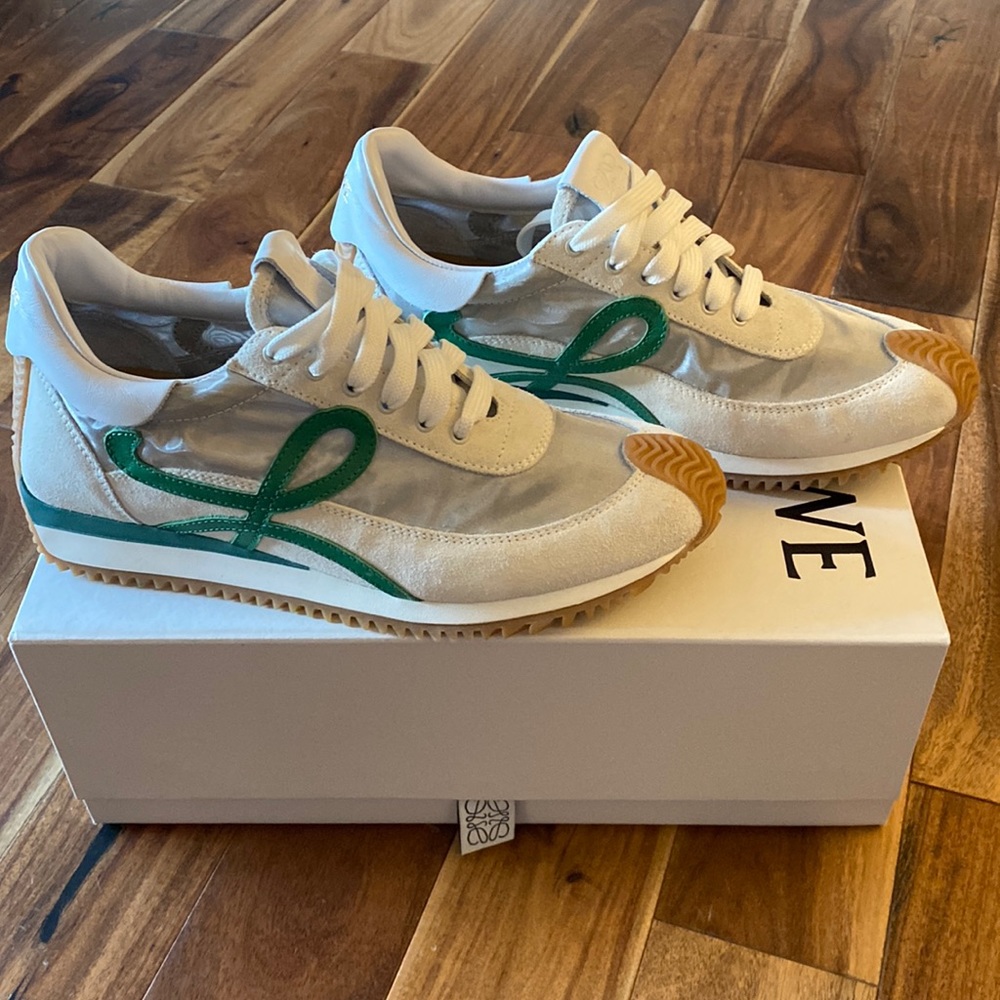 Loewe Flow Runner